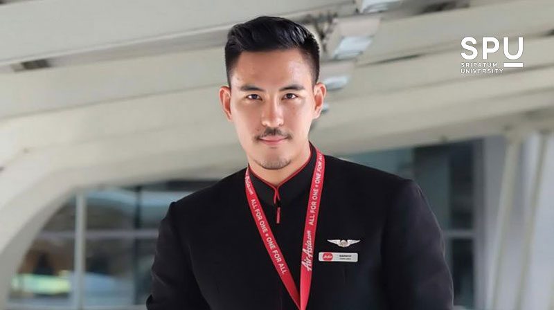 เปิดฝัน! จากความชอบด้านภาษา สู่สจ๊วต Air Asia กับ “อุ่น” ณภพ ขุนพลสิริ