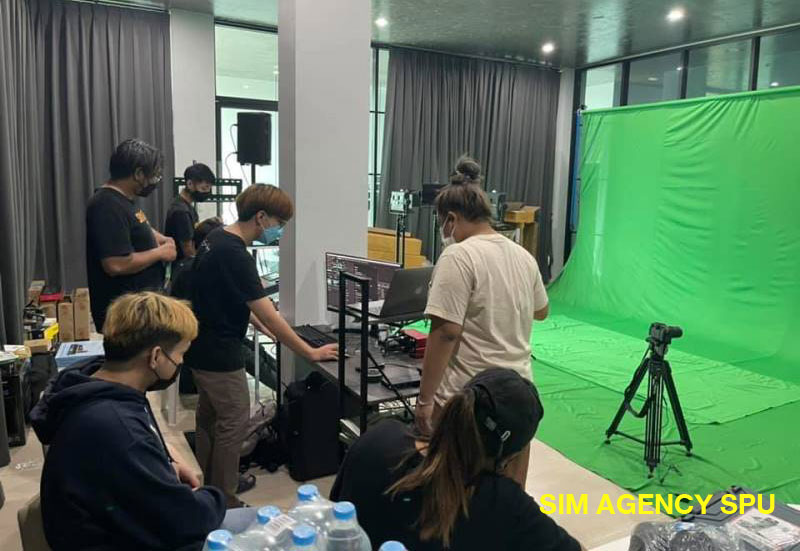 SIM AGENCY SPU เปิดประสบการณ์ Set up virtual studio & Training ร่วม บริษัท อัพบีน จำกัด