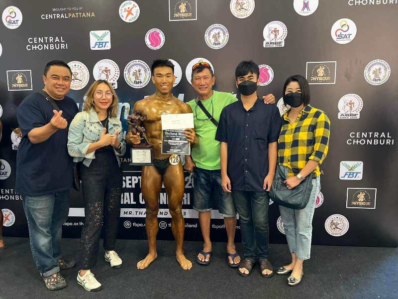 DEK วิทยาลัยนานาชาติศรีปทุม เจ๋ง! คว้ารางวัลแข่งขันเพาะกายและฟิตเนส Thailand Muscle and Physique Championships 2022