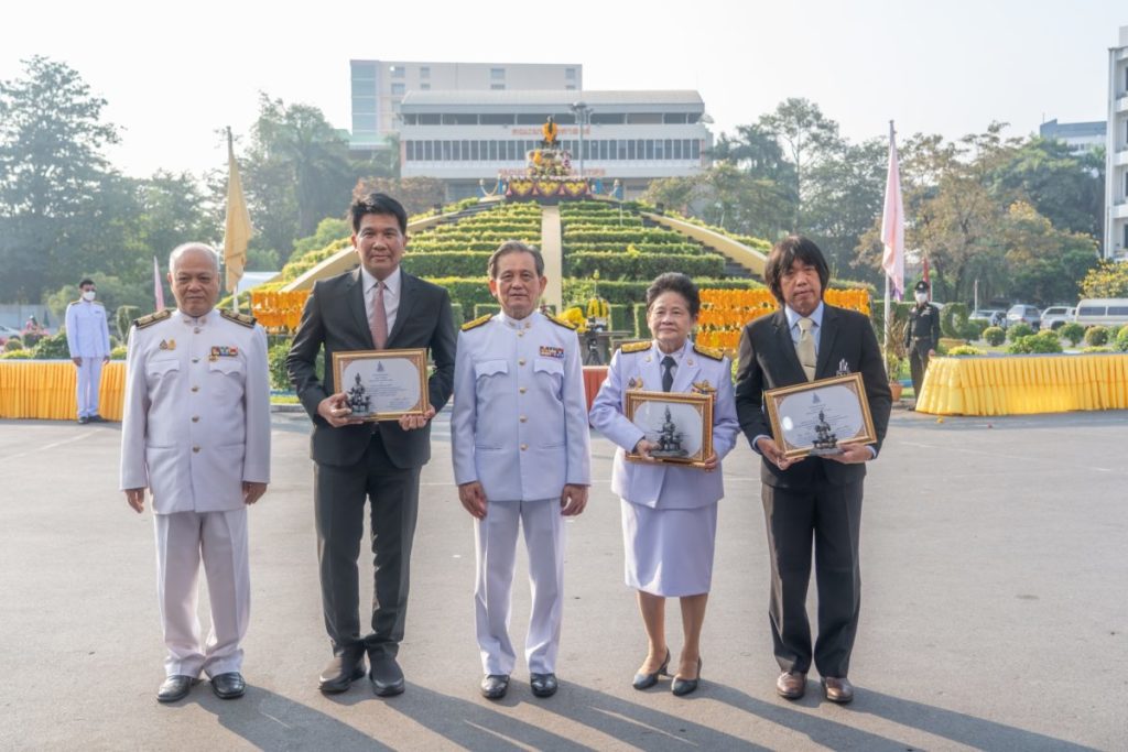 ม.รามคำแหง มอบรางวัลศิษย์เก่าดีเด่นในงานวันพ่อขุนฯ