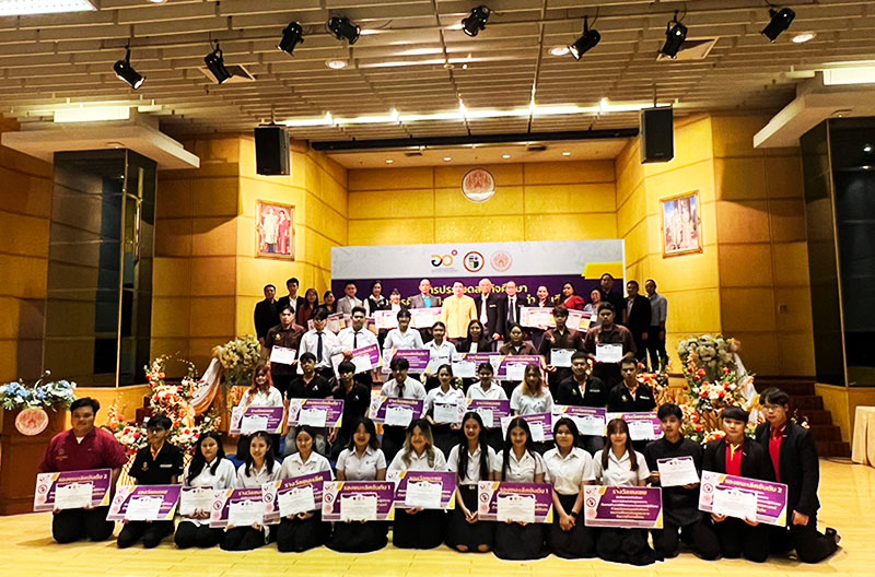 สหกิจศึกษาฯ SPU เจ๋งสุดๆ! คว้า 4 รางวัล ผลงานสหกิจศึกษาฯดีเด่น ระดับเครือข่ายอุดมศึกษาภาคกลางตอนบน (CWIE) 2566