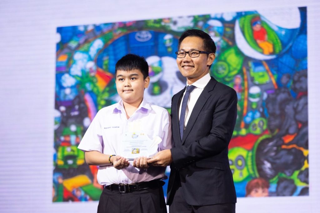 เยาวชนไทยสร้างชื่อเสียงก้องโลก คว้ารางวัล Best Finalist โครงการประกวดภาพวาดระบายสี “Toyota Dream Car Art Contest” ครั้งที่ 16