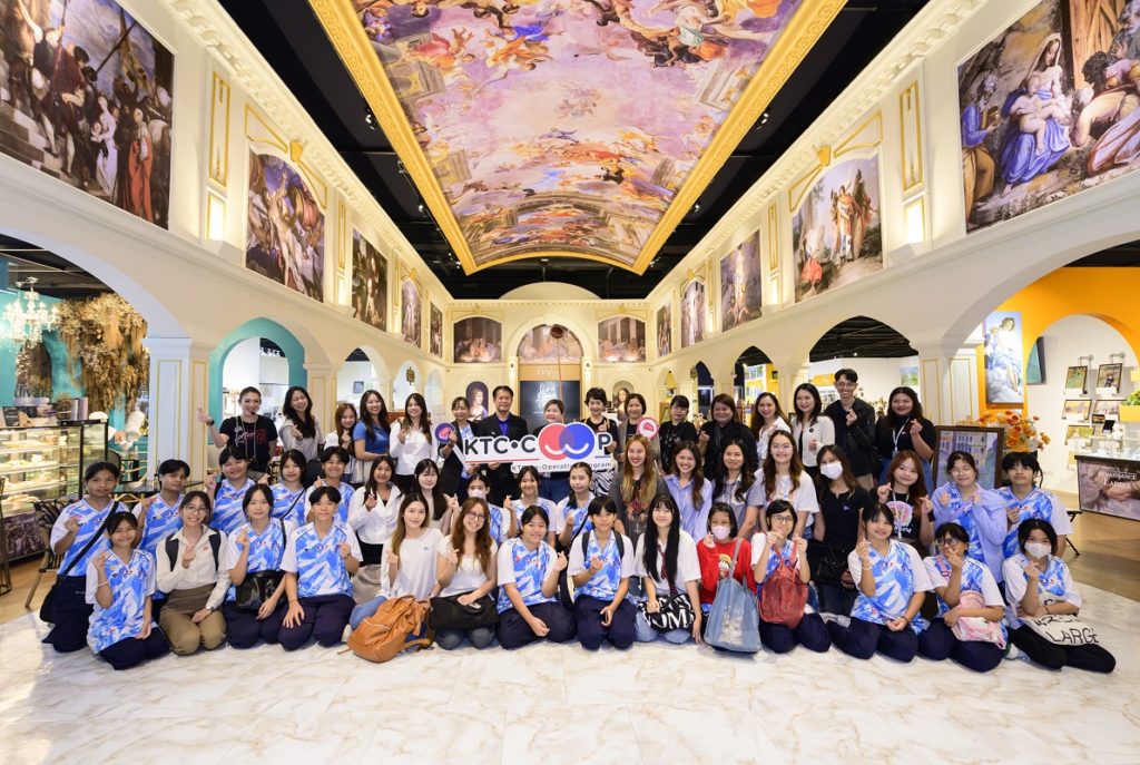 KTC Organized “KTC COOP Guides Young Learners in Discovering Da Vinci’s Legacy Through Sign Language” Activity for Hearing-Impaired Children from Setthasathien School