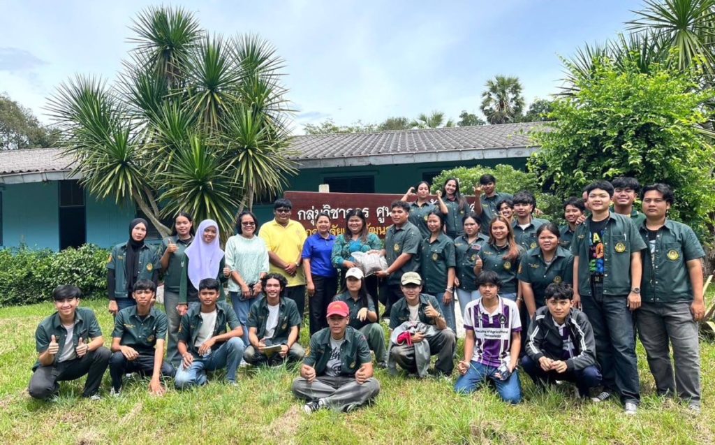 “เกษตร” มรภ.สงขลา นำ นศ. เรียนรู้กระบวนการผลิตและตรวจสอบคุณภาพเมล็ดพันธุ์ข้าว